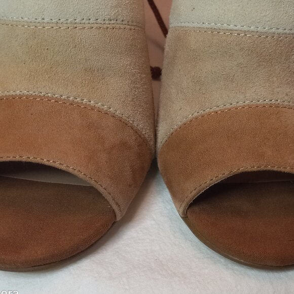 Never Worn BCBG Suede Tan Ivory Colorblock Heels 7.5M Open Toe Back Ankle Tie - Picture 3 of 6
